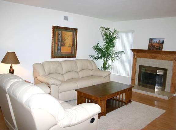 Living room w/ fireplace