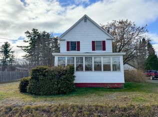 40 River Rd, Howland, ME 04448