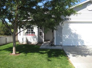 2302 E Cinnamon Ln, Nampa, ID 83687