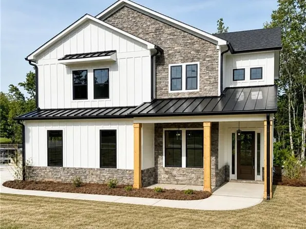 790 Ferguson Pl, Dallas, GA 30132