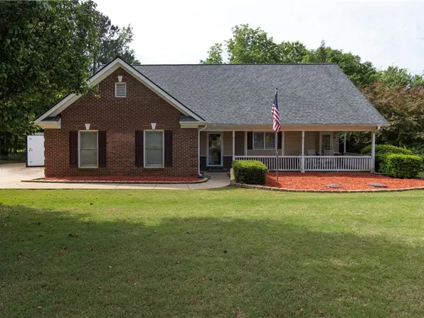 145 Stewart Hollow Ln, Covington, GA 30016