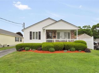 132 Greenslitt Ave, Pawtucket, RI 02861