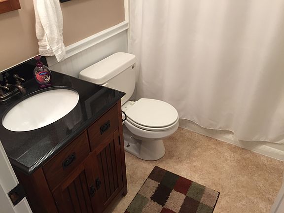 4th image of 303 Sherwood Dr