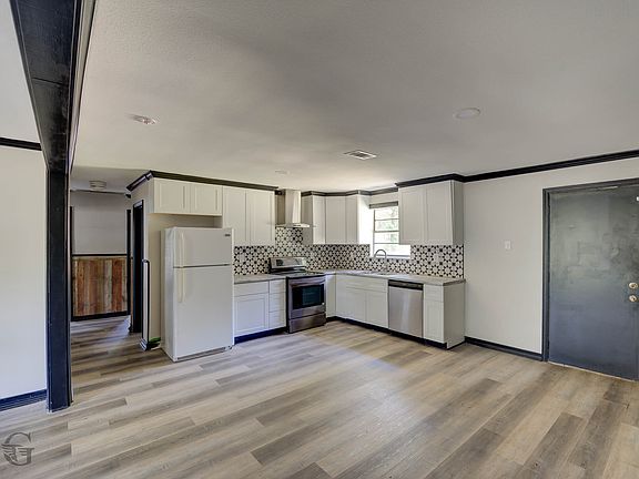 4th image of 1054 Frontage Rd