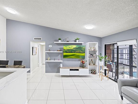 3rd image of 827 NE 199th St APT 206