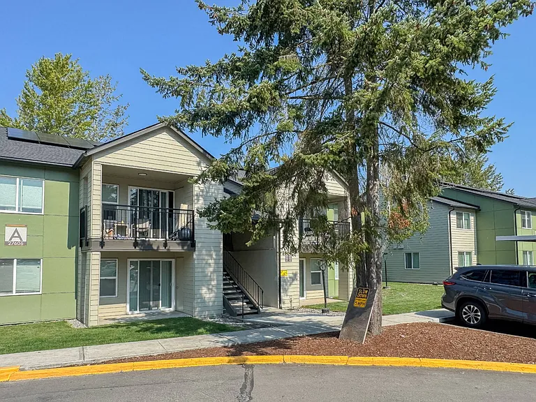 Redondo Heights I & II — Photo 21