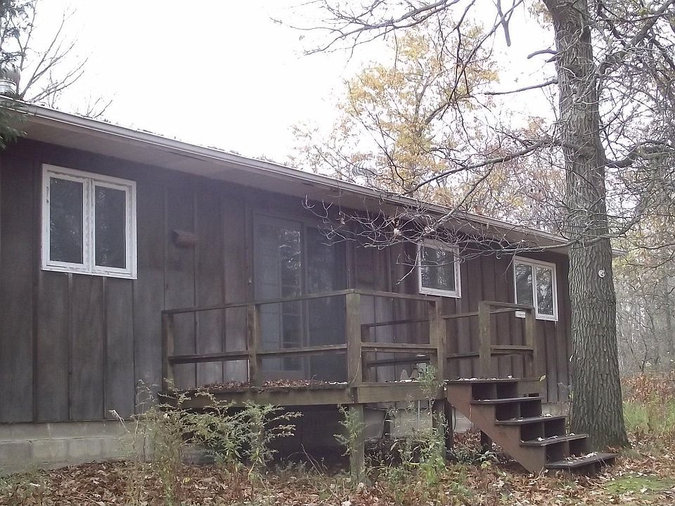 2nd image of 15134 Woodland Dr