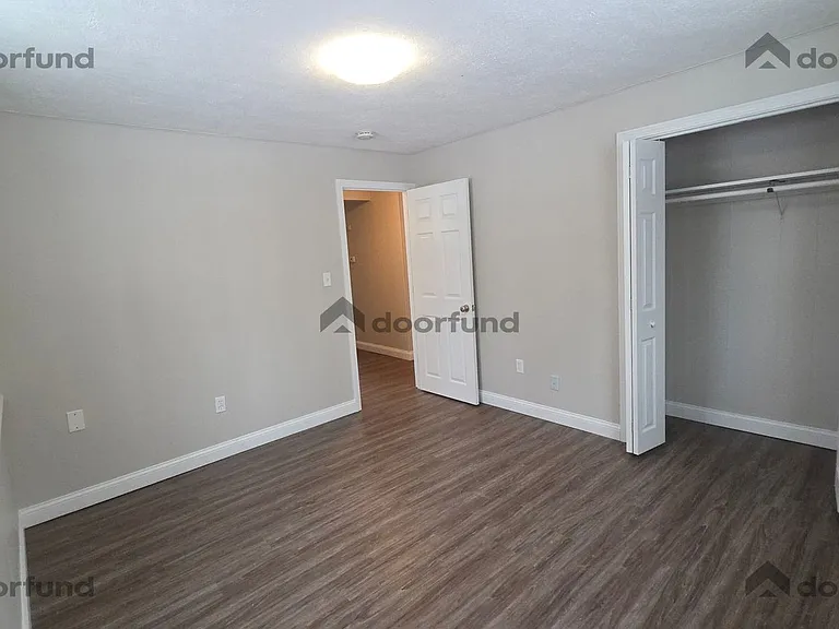 16 Harvard Rd #2B — Photo 9