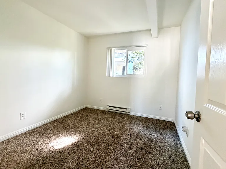 The Cliffs Apartments — Photo 9