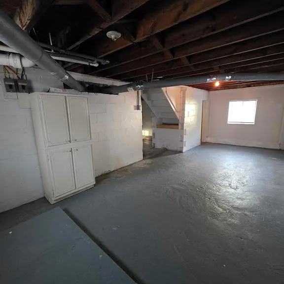 113 S Golding St — Photo 9