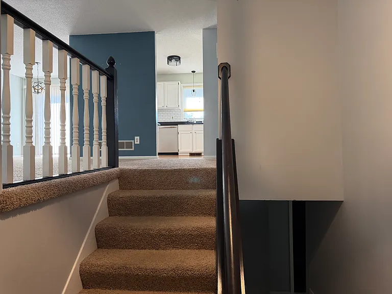 9502 Teakwood Ln N — Photo 7