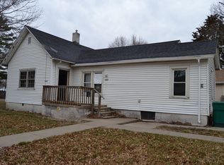 1202 Charles St, Streator, IL 61364