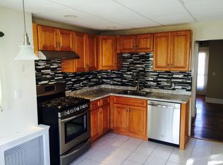 17 Forrest St, Winthrop, MA 02152