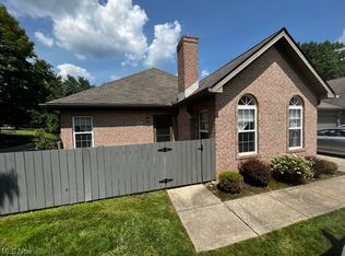 4002 Villas Dr, Stow, OH 44224