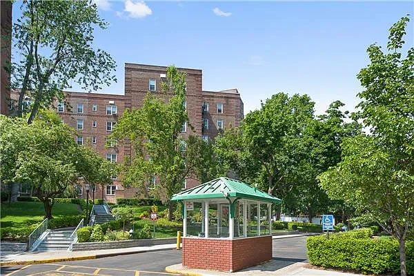 Sold by Exclusive Properties Sotheby's International Realty | media 3