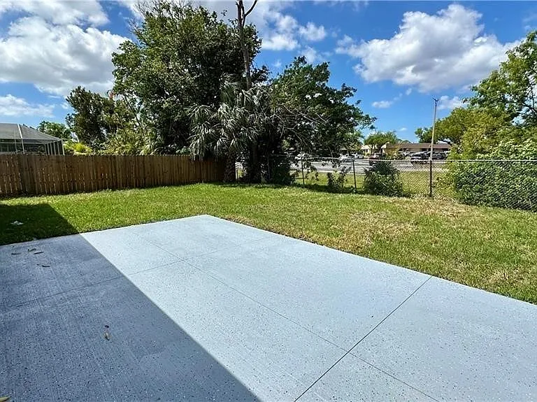 3310 NW 17th Ln — Photo 11