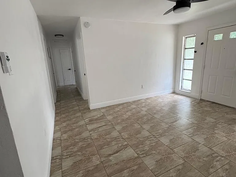531 Wigman Dr — Photo 5