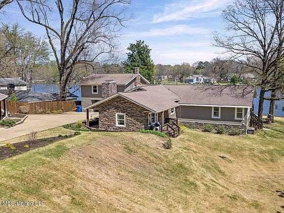 2nd image of 7300 Shahkoka Dr