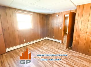 90 High St APT 6, Saint Johnsbury, VT 05819