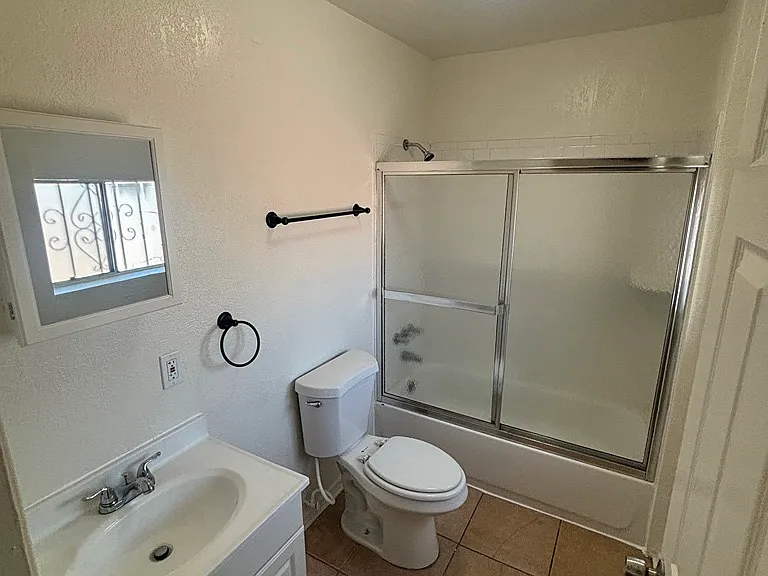 903 E 80th St #3/4 — Photo 5