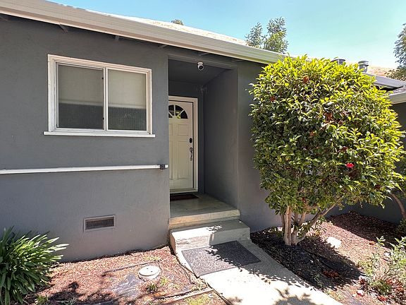 2nd image of 38442 Canyon Heights Dr