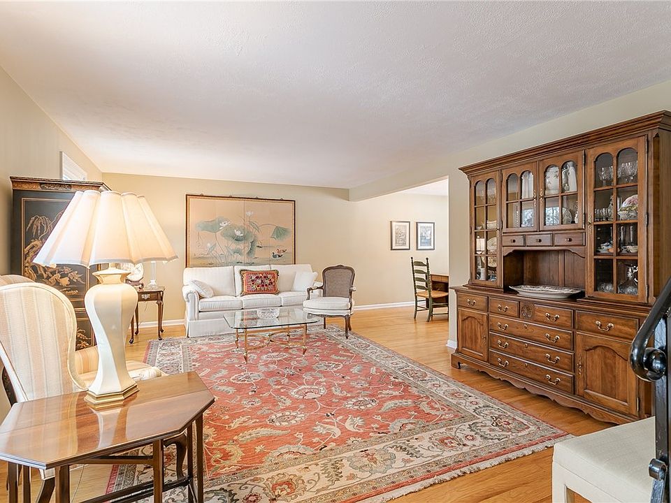 31 Keswick Way, Fairport, NY 14450 Zillow