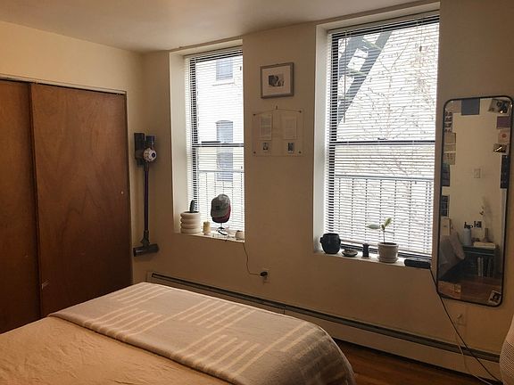 2nd image of 633 Grand Ave #8
