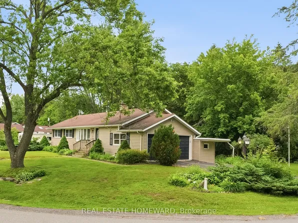 4 Wayne Cres, Quinte West, ON K0K 1L0