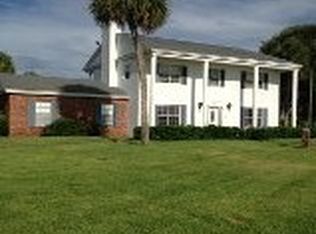 701 Riverside Dr, Melbourne Beach, FL 32951