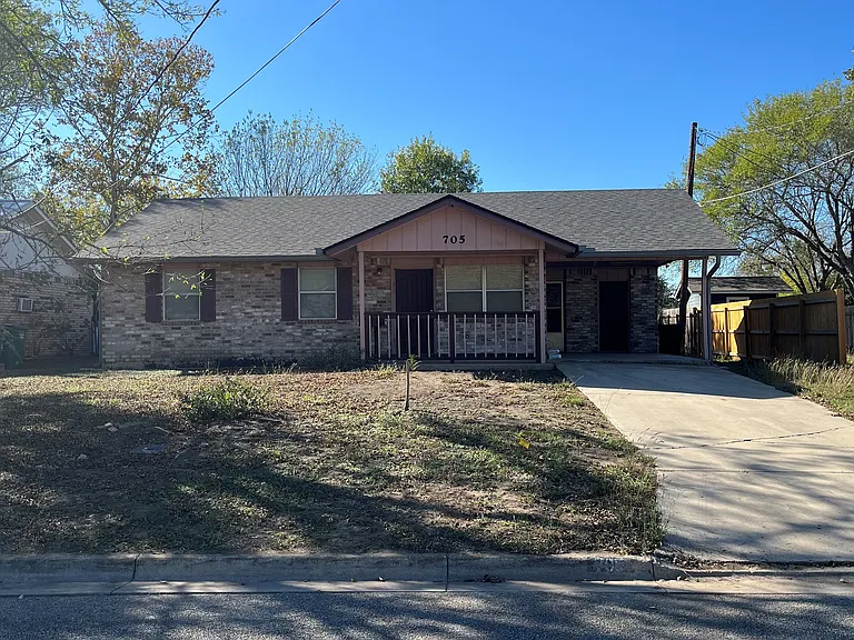 705 Guadalimar St — Photo 1