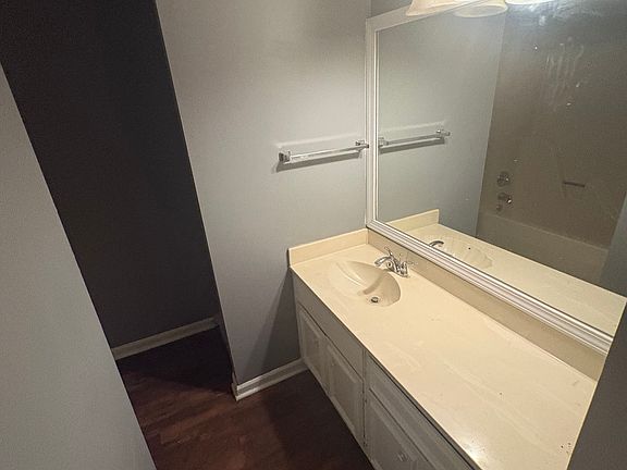 4th image of 3637 Castle Ridge Rd #3637