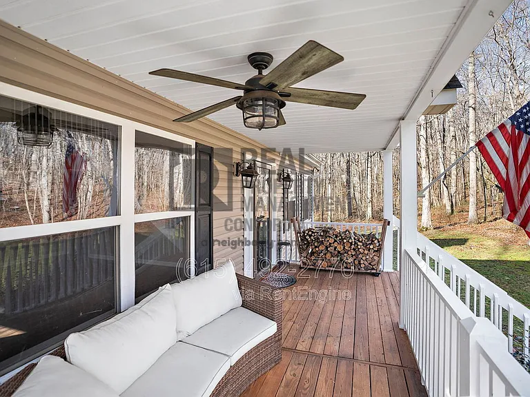 1024 Atwood Ct — Photo 6