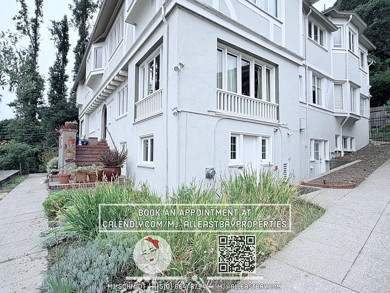 11 Panoramic Way — Photo 12