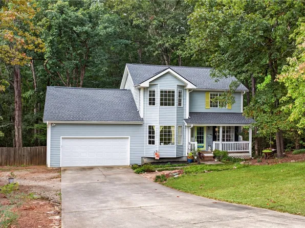 609 Nellwood Dr, Seneca, SC 29678
