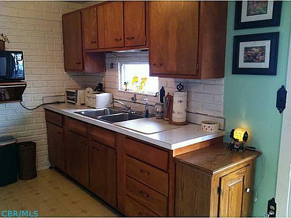 2nd image of 3795 Balboa Pl