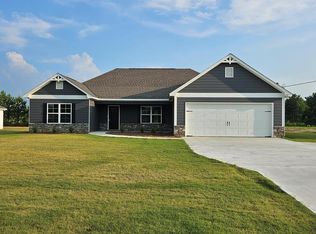 50 Owens Rd, Fort Mitchell, AL 36856