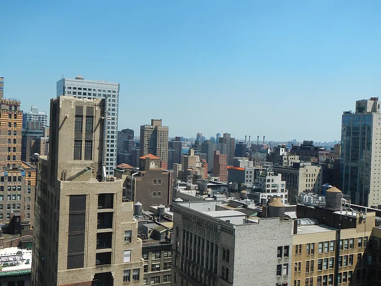 325 5th Ave #30D — Photo 21