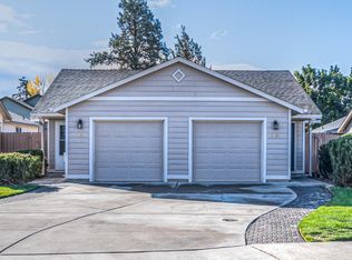 2852 SW Peridot Ave, Redmond, OR 97756