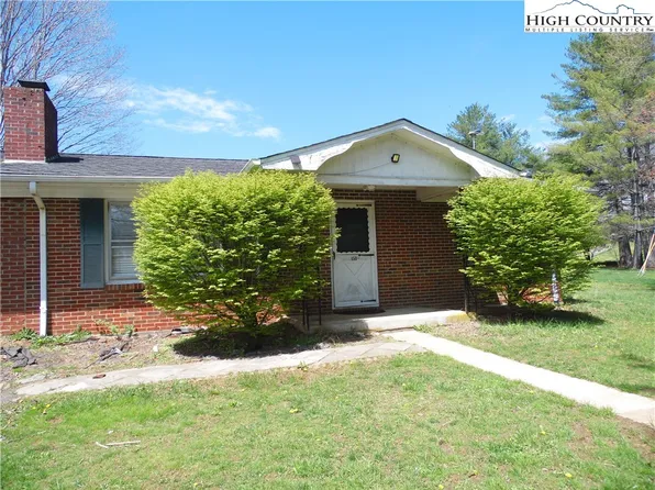 150 Pennington Drive, Jefferson, NC 28640