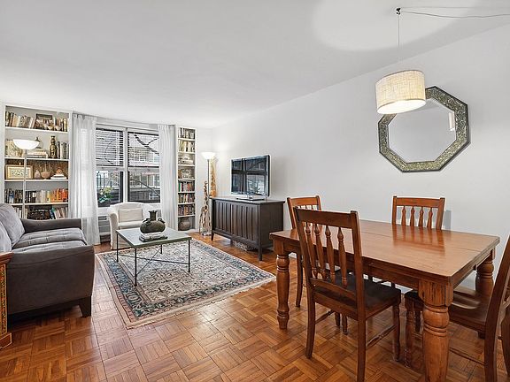 3rd image of 150 E 27th St APT 1F