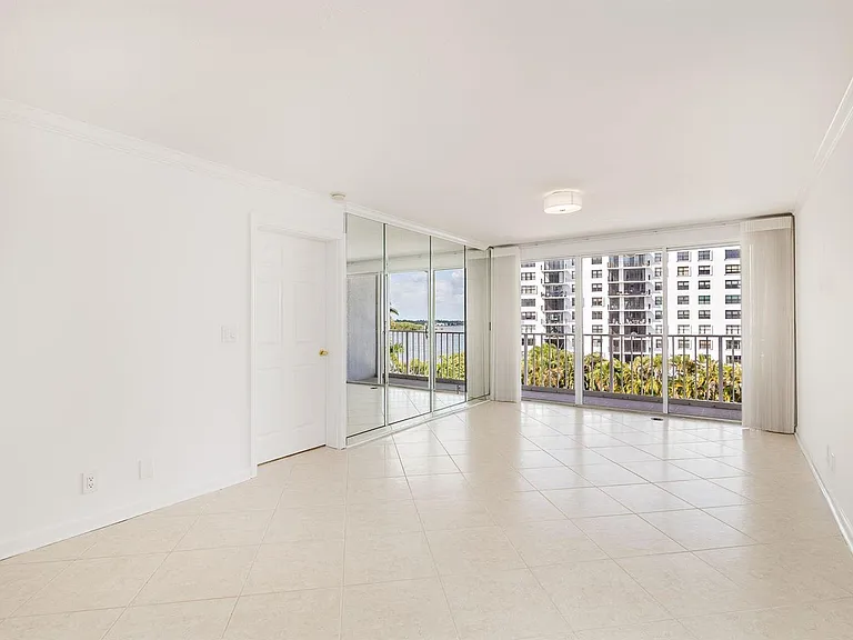 3901 S Flagler Dr #505 — Photo 27