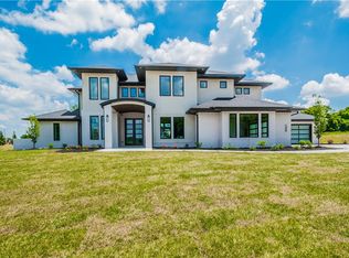 1950 W End Ave, Centerton, AR 72719