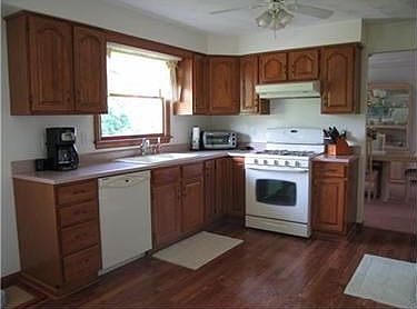3rd image of 130 Greenock Dr
