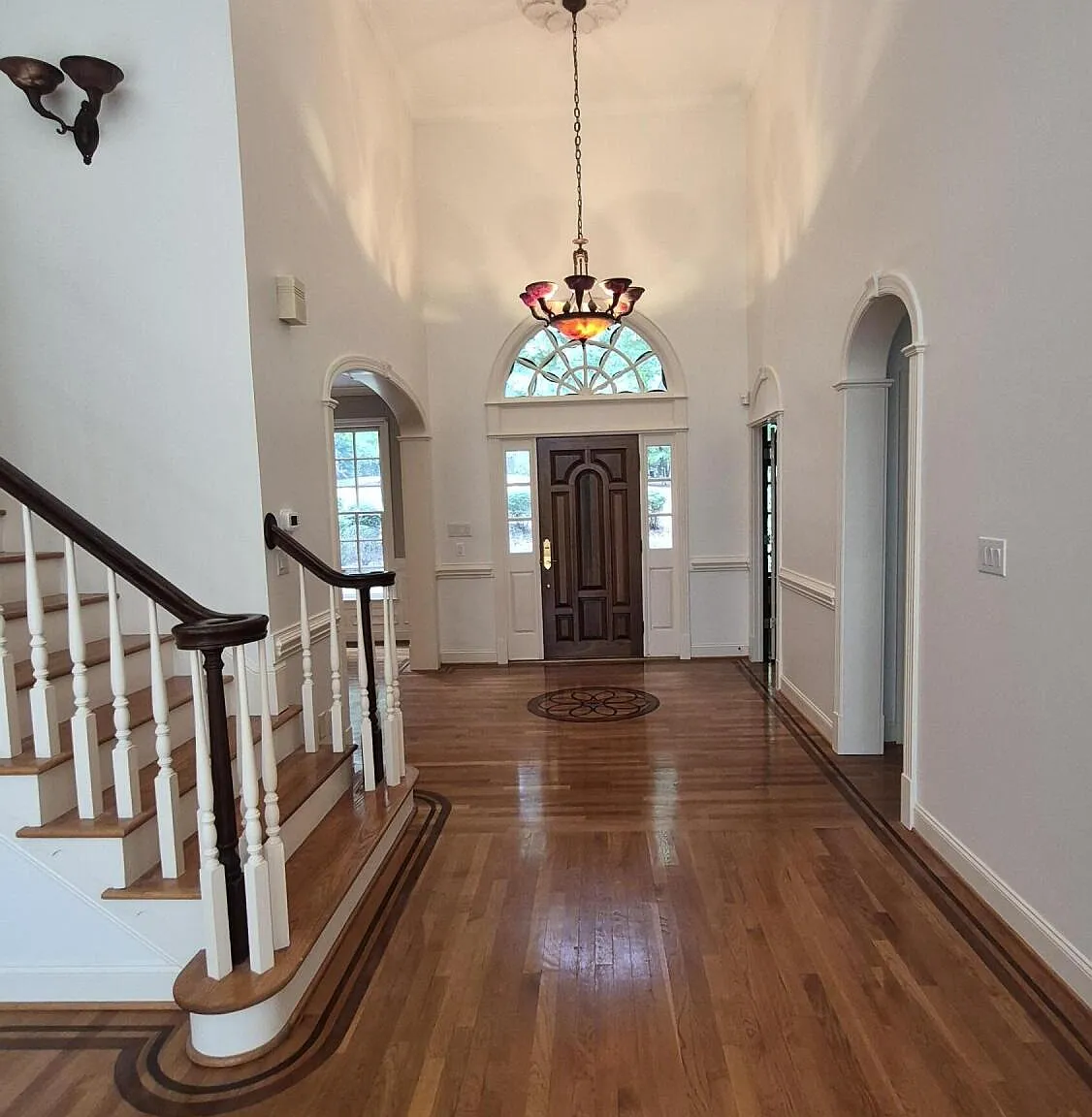 5 bed, 4.5 bath, 4447 sqft, $4,950 — Photo 3
