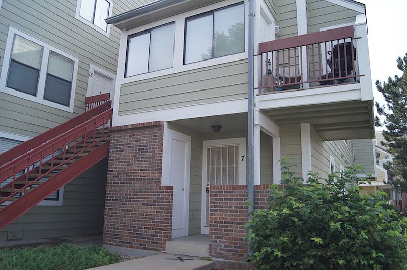 1st image of 932 S Dearborn Way APT 7