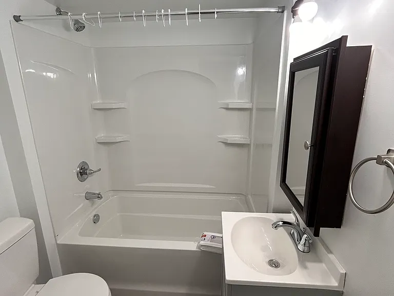 703 W Lovell St #A — Photo 8