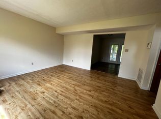 241 Creekside Ct #B, Lexington, KY 40504