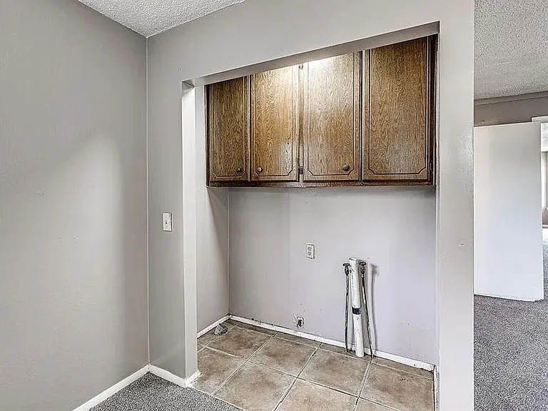 313 E Northrup Dr — Photo 9