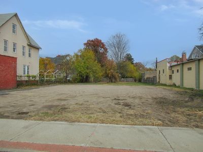349 Walnut St, Springfield, MA, 01105