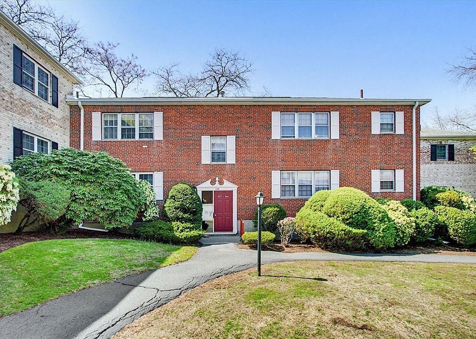 1st image of 128 Lake Shore Rd APT 1